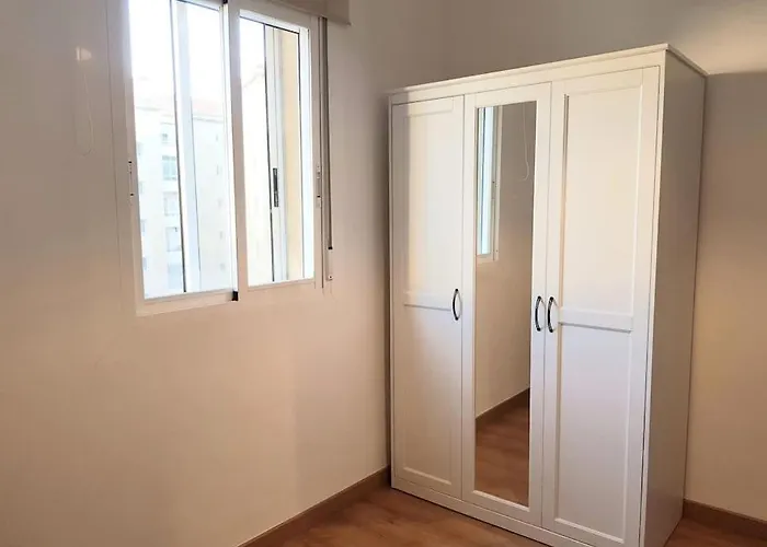 Piso- Capital - With Elevator 公寓 *